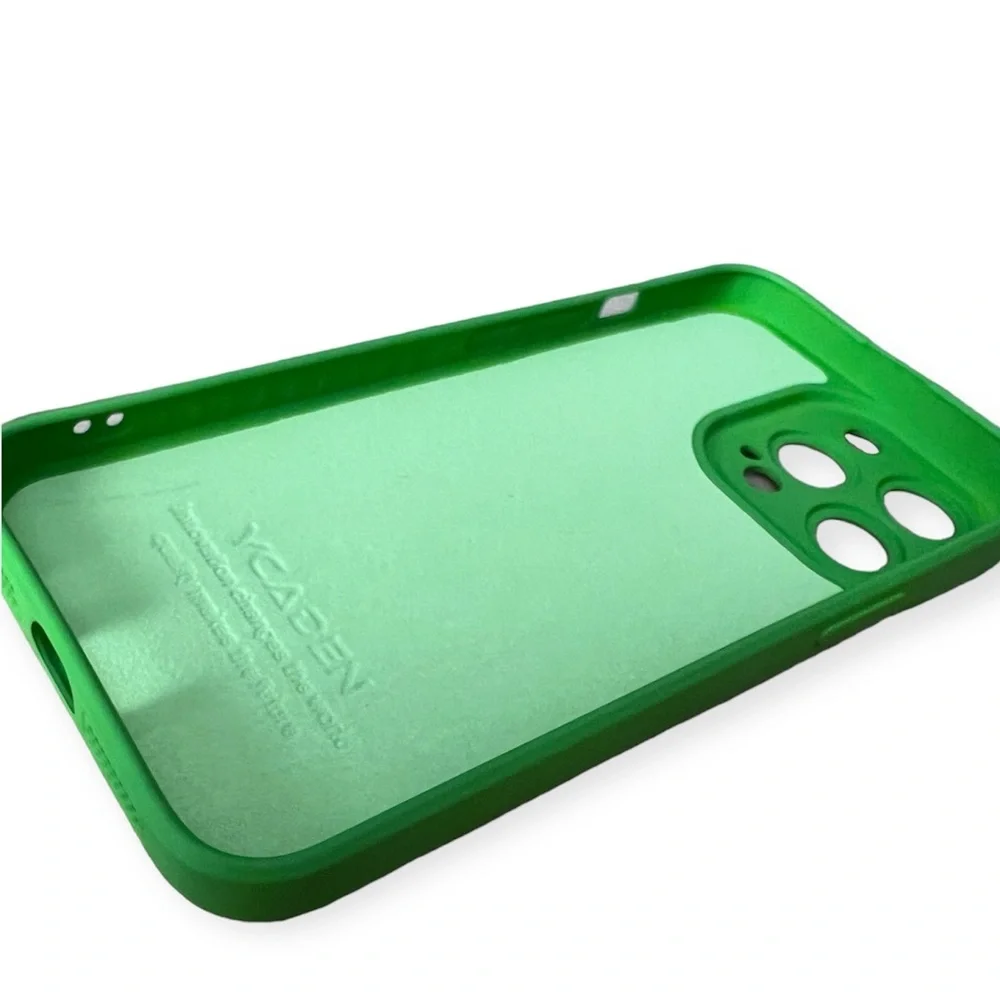 Set of iPhone 13 Pro cases.